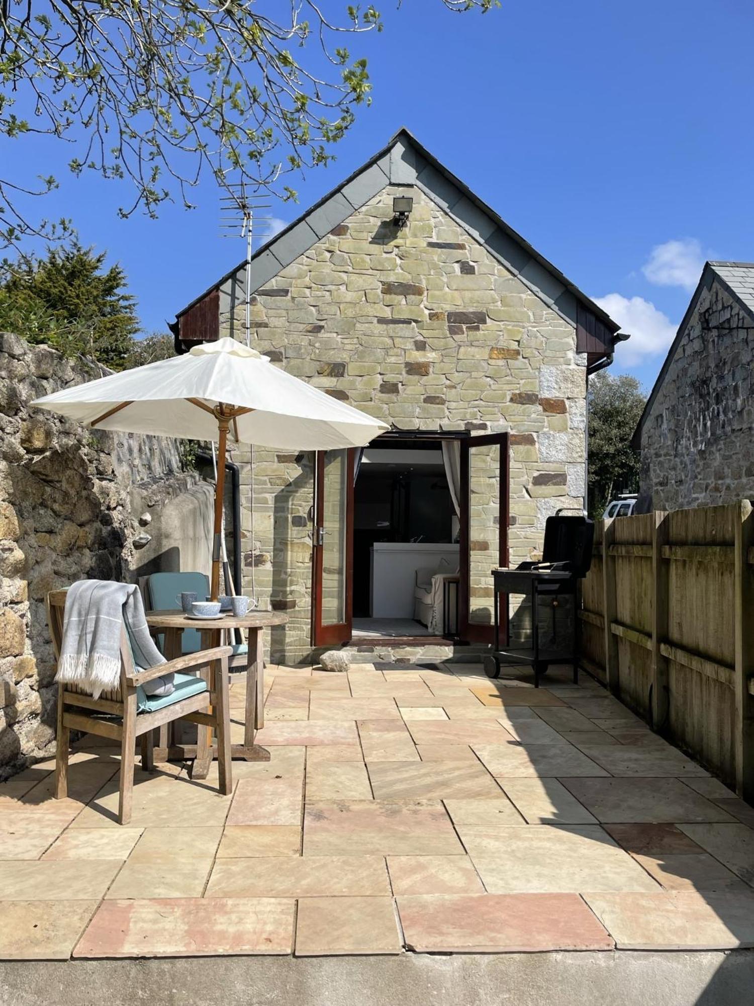 The Stables - Detached Cottage With Private Garden & Hot Tub St. Austell Exterior photo